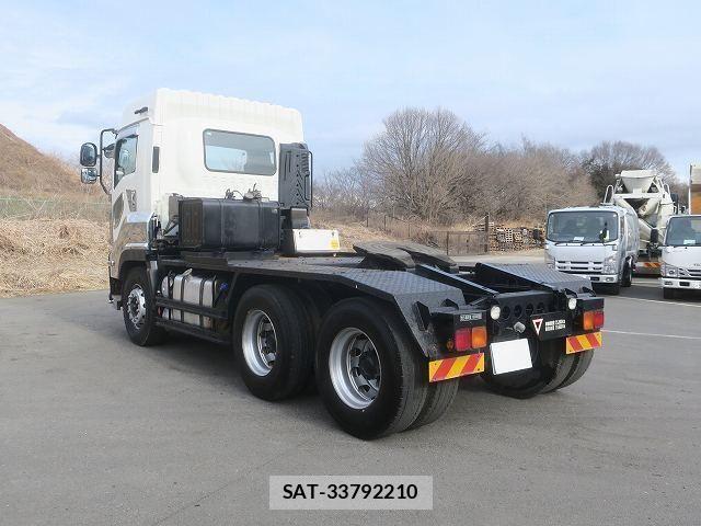 Isuzu GIGA 2018-07 4042869-3