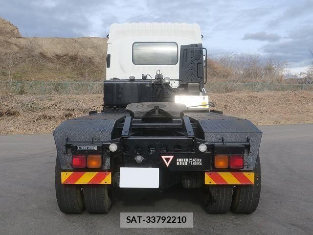 Isuzu GIGA 2018-07 4042869-4