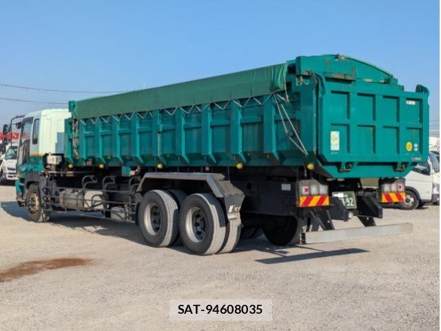 Isuzu GIGA 2015-07 4109699-3