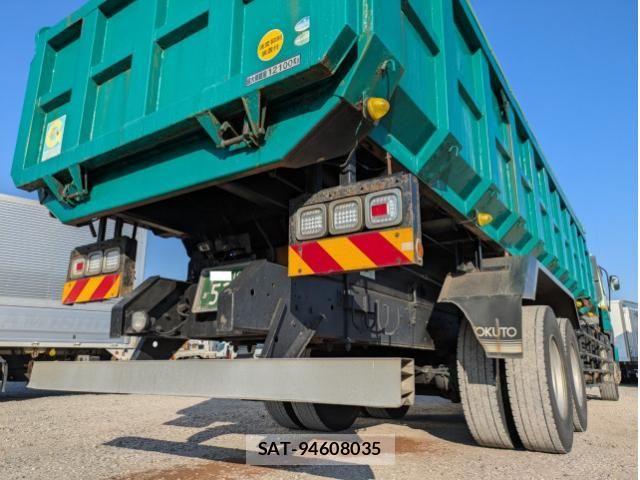 Isuzu GIGA 2015-07 4109699-6