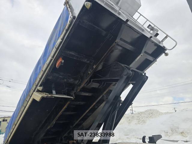 Isuzu GIGA 2014-03 4241037-14