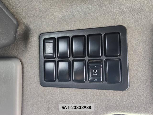 Isuzu GIGA 2014-03 4241037-24