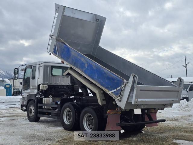 Isuzu GIGA 2014-03 4241037-5