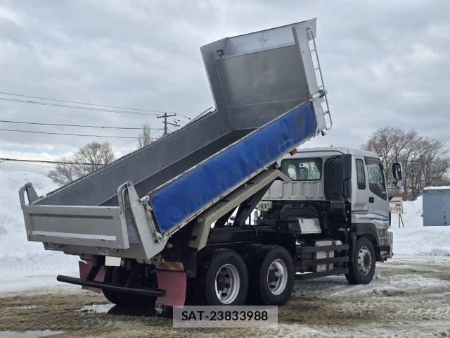 Isuzu GIGA 2014-03 4241037-7