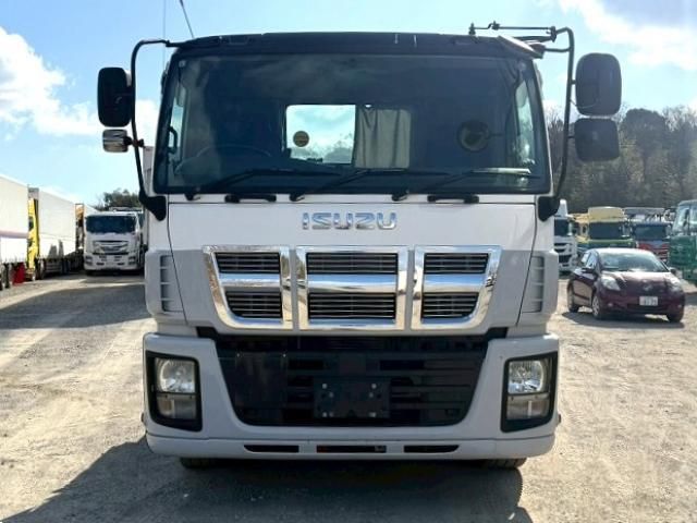 Isuzu GIGA 2014-06 4384545-0