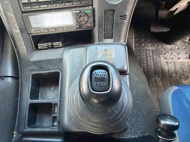Isuzu GIGA 2014-06 4384545-15