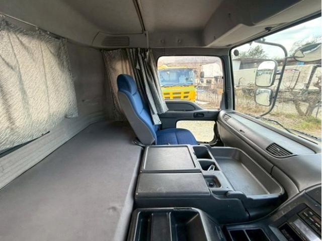 Isuzu GIGA 2014-06 4384545-20