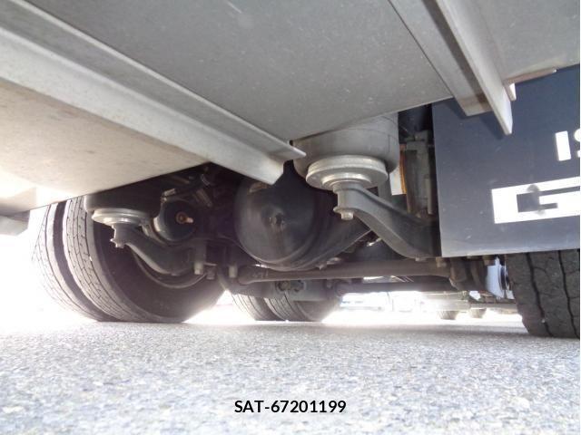 Isuzu GIGA 2022-05 4592909-12