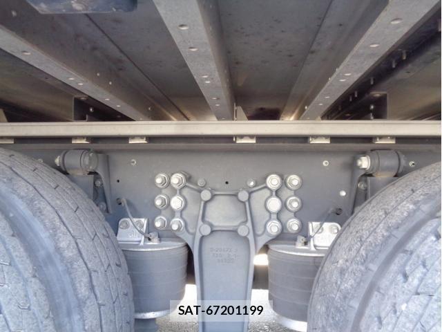 Isuzu GIGA 2022-05 4592909-13