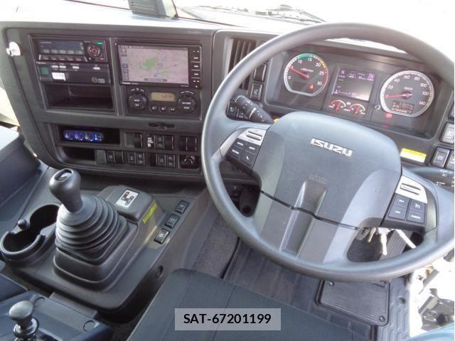 Isuzu GIGA 2022-05 4592909-25