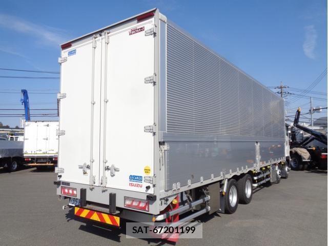 Isuzu GIGA 2022-05 4592909-2