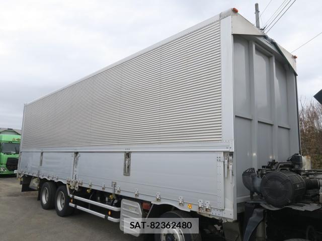 Isuzu GIGA 2016-09 4943814-13