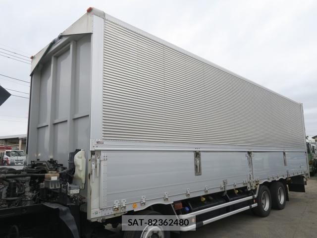 Isuzu GIGA 2016-09 4943814-14