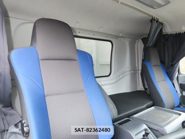 Isuzu GIGA 2016-09 4943814-22