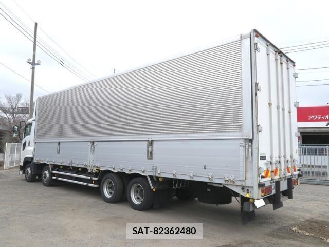 Isuzu GIGA 2016-09 4943814-2