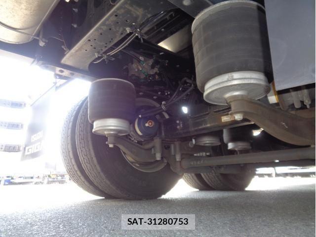 Isuzu GIGA 2023-02 5868336-12