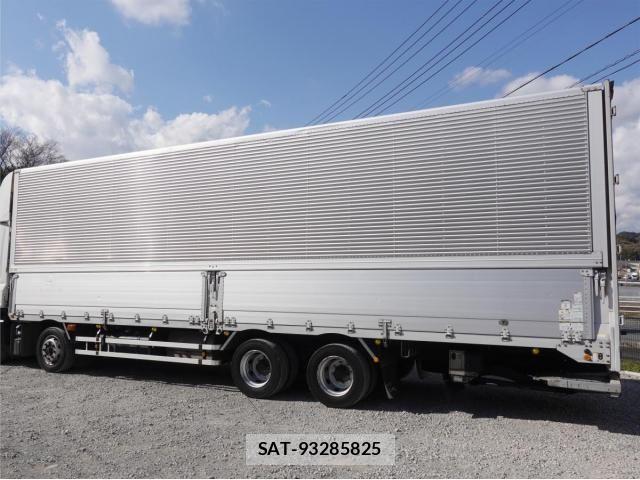 Isuzu GIGA 2017-10 5868382-10