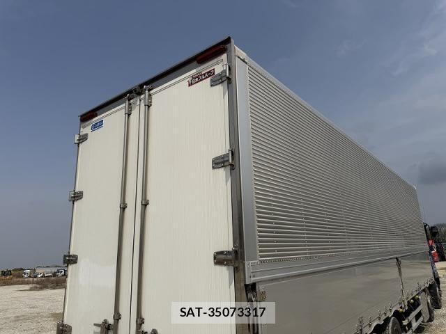 Isuzu GIGA 2019-08 5868355-15