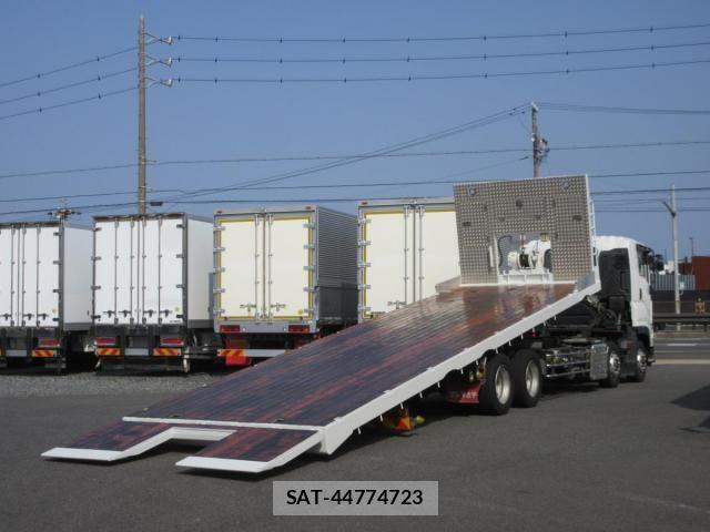 Isuzu GIGA 2019-07 5868319-9