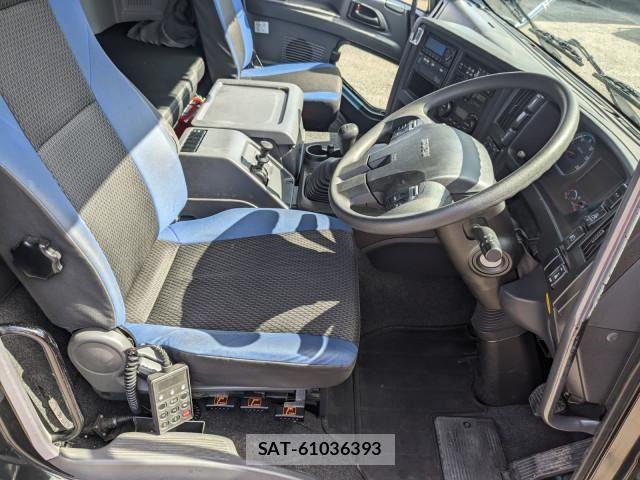 Isuzu GIGA 2020-08 5868322-24