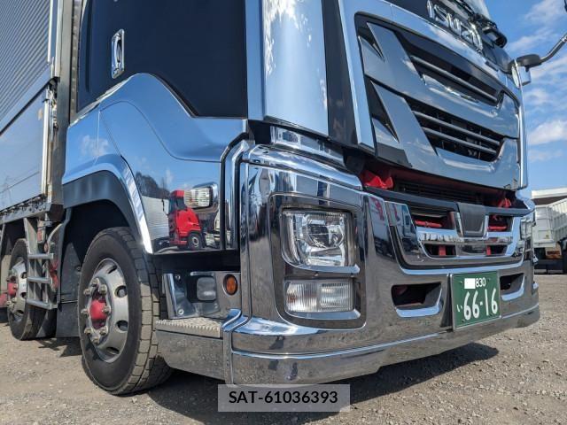 Isuzu GIGA 2020-08 5868322-27