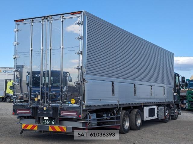Isuzu GIGA 2020-08 5868322-3