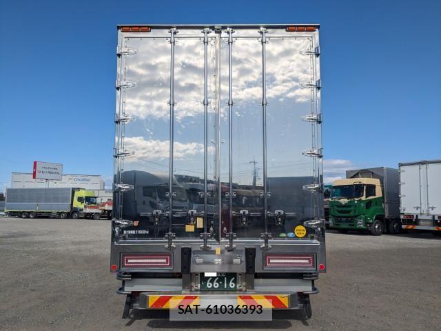 Isuzu GIGA 2020-08 5868322-4