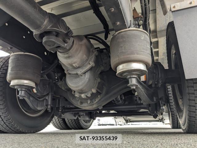 Isuzu GIGA 2025-03 6006982-10