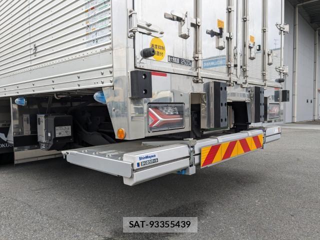 Isuzu GIGA 2025-03 6006982-4
