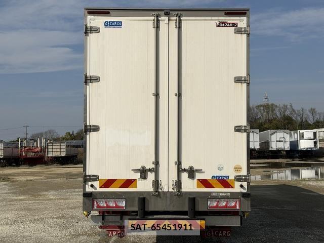 Isuzu GIGA 2019-08 6006990-4