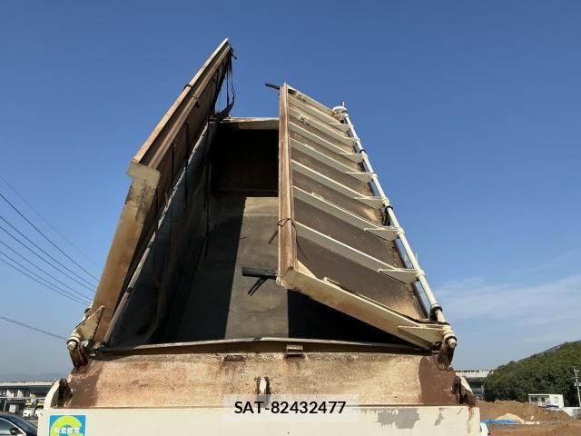 Isuzu GIGA 2014-09 6007008-12
