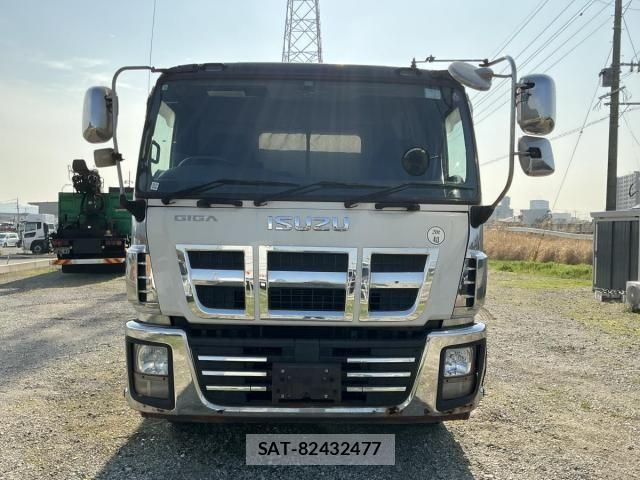 Isuzu GIGA 2014-09 6007008-1
