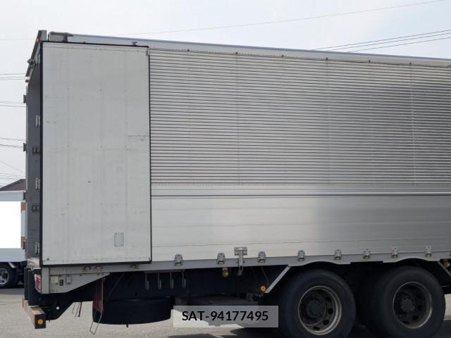 Isuzu GIGA 2017-03 6007007-13