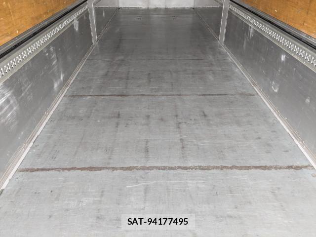 Isuzu GIGA 2017-03 6007007-17
