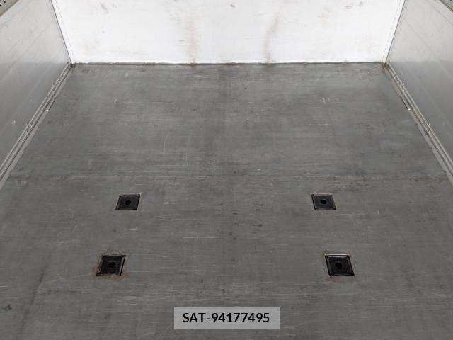Isuzu GIGA 2017-03 6007007-19