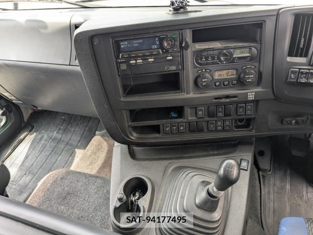 Isuzu GIGA 2017-03 6007007-26