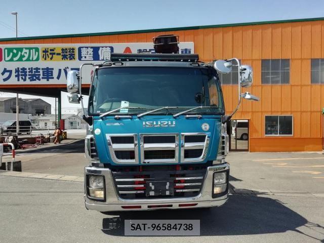 Isuzu GIGA 2011-06 6007004-1