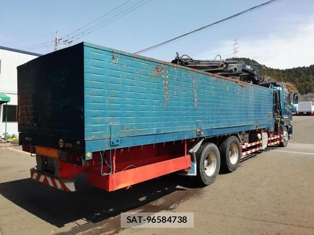 Isuzu GIGA 2011-06 6007004-4