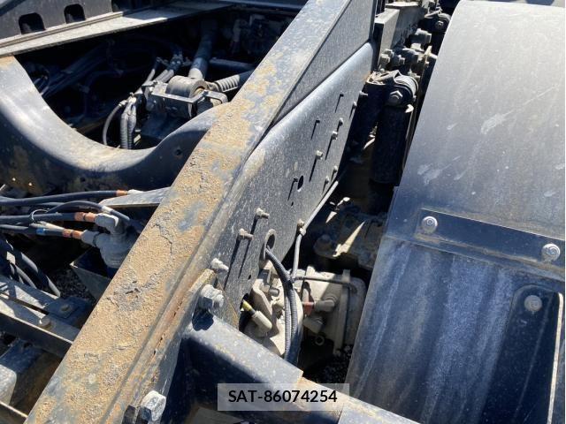 Isuzu GIGA 2018-11 6006989-18