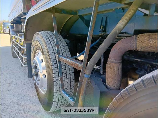 Isuzu GIGA 2008-02 6215027-28