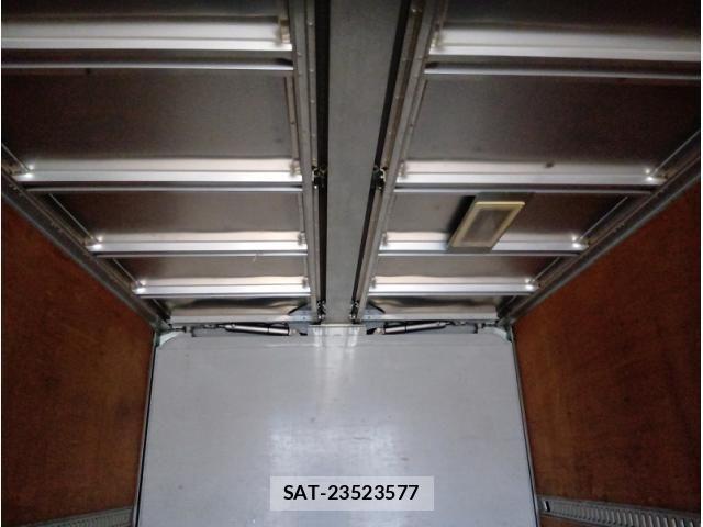 Isuzu GIGA 2012-12 6244221-29