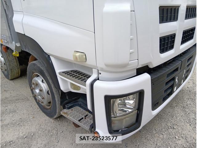 Isuzu GIGA 2012-12 6244221-8