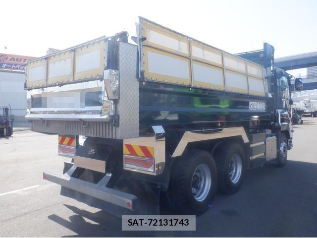 Isuzu GIGA 2019-09 6244218-4