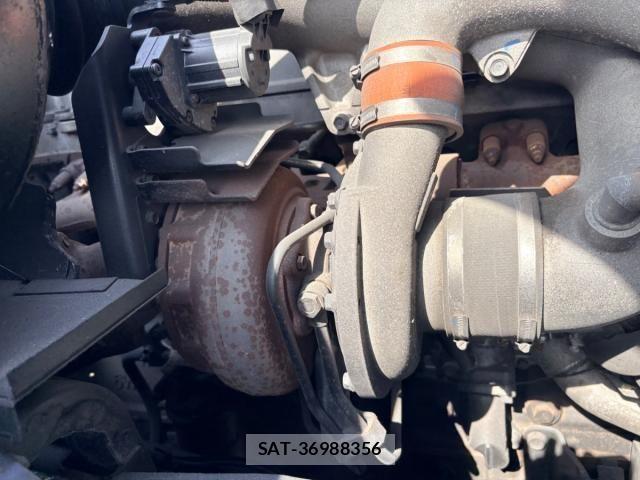 Isuzu GIGA 2013-12 6264207-15
