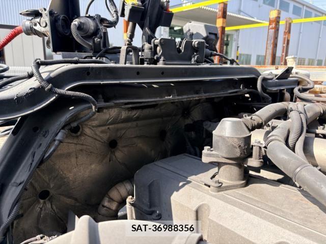 Isuzu GIGA 2013-12 6264207-16