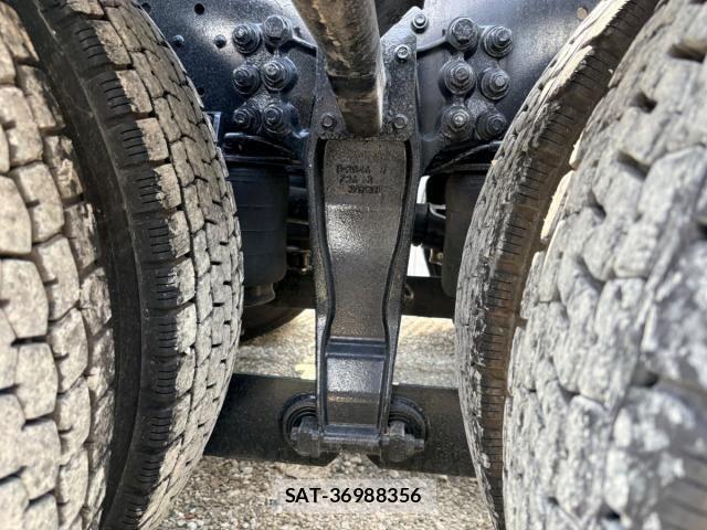 Isuzu GIGA 2013-12 6264207-22
