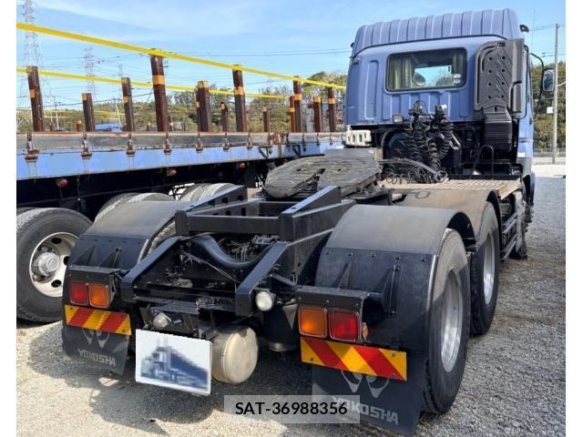 Isuzu GIGA 2013-12 6264207-2