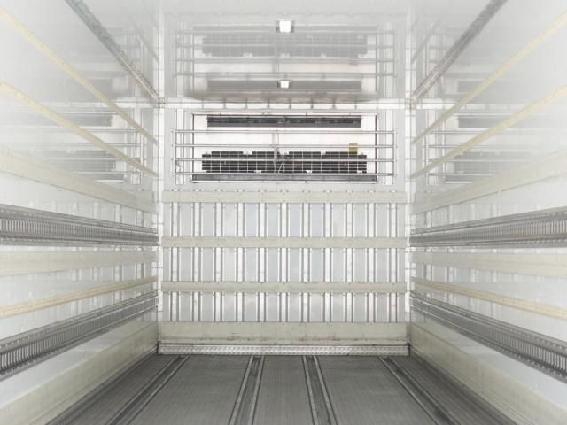 Isuzu GIGA 2013-11 6274346-14