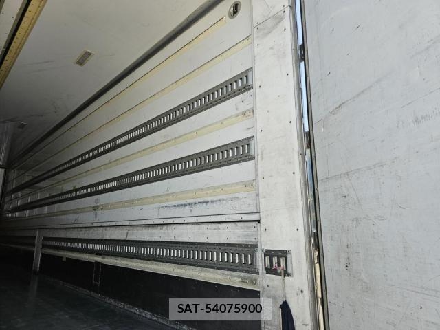 Isuzu GIGA 2012-03 6304299-14