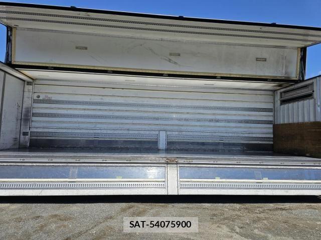 Isuzu GIGA 2012-03 6304299-15